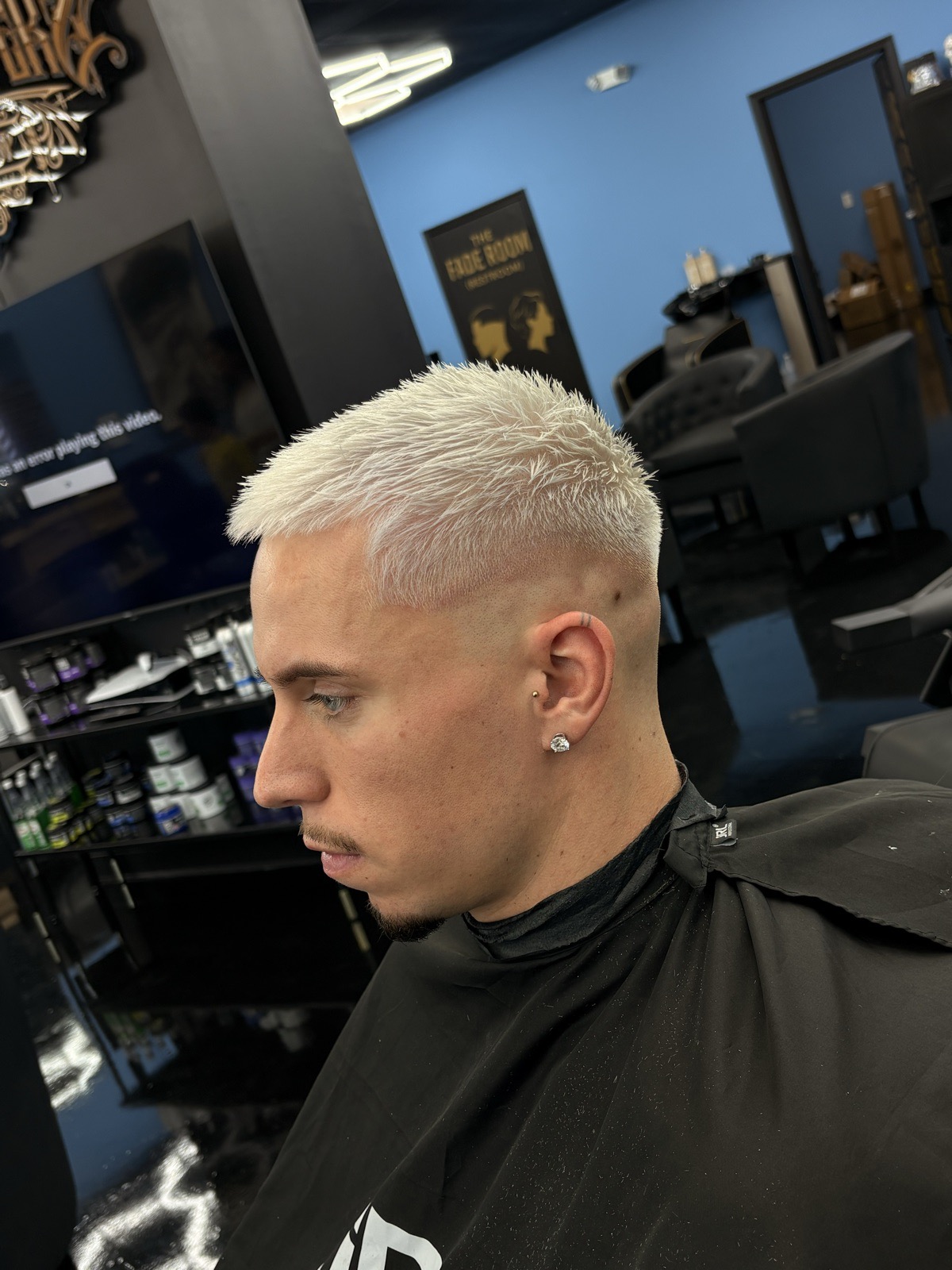 chair — 8:14 — Juan Zapata, barber in Davie, FL